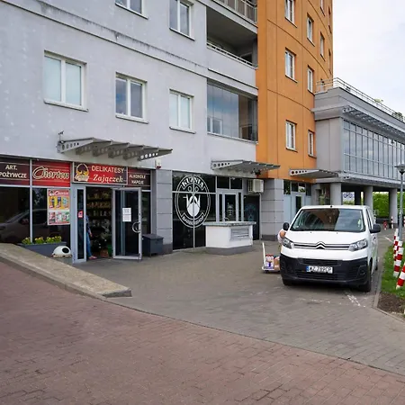 Studio - City View, Parks Nearby By Rentujemy Apartment